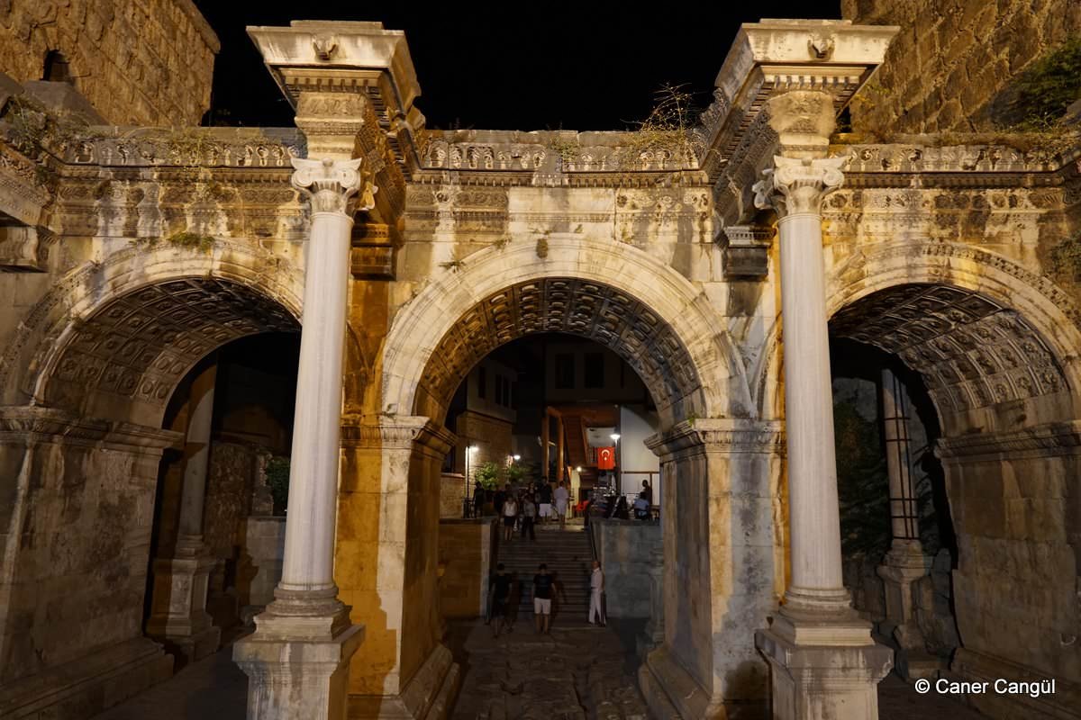 Hadrianus Kapısı / Üçkapılar, Antalya | Caner Cangül Fotoğrafları