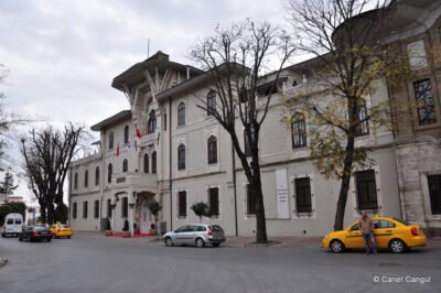 Ticaret Mektebi Binası