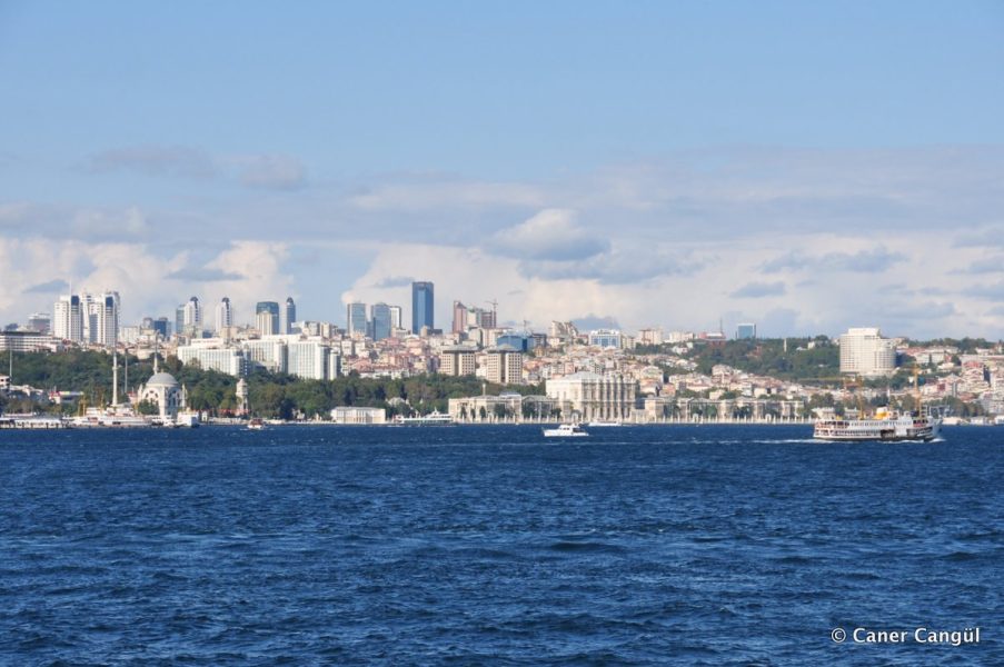 Dolmabahçe Sarayı ve Gökdelenler