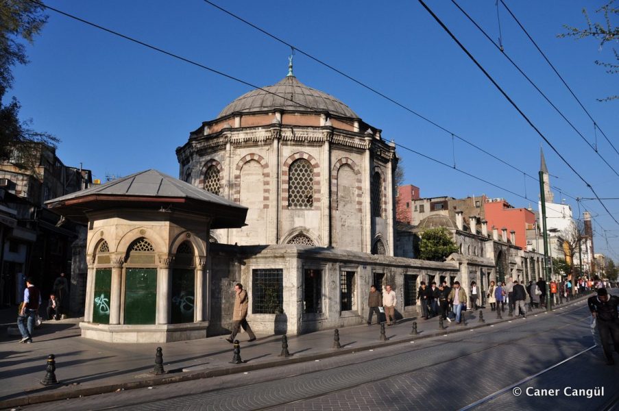 Koca Sinan Paşa Türbesi ve Sebili